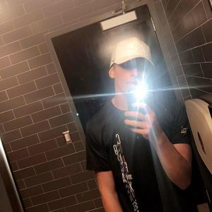 Meet your Posher, Devan